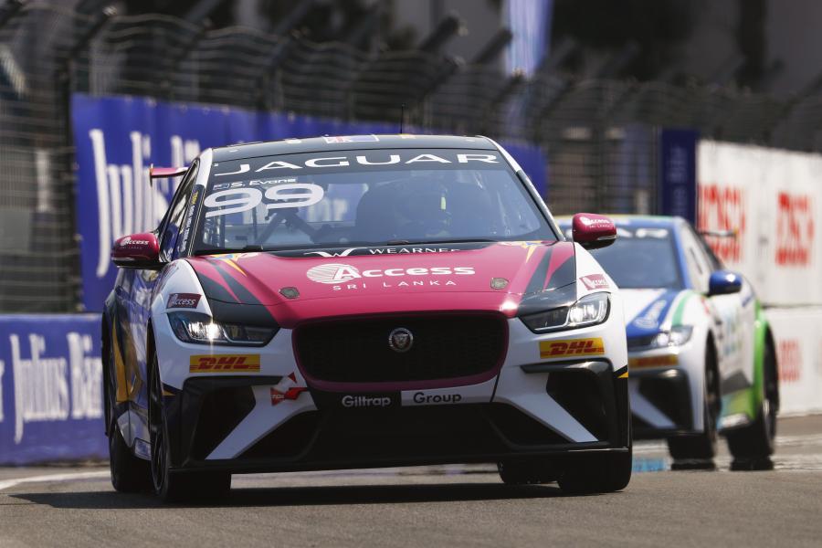  Jaguar I-Pace eTrophy Team Asia New Zealand 2018 года  (фото 1 из 2)